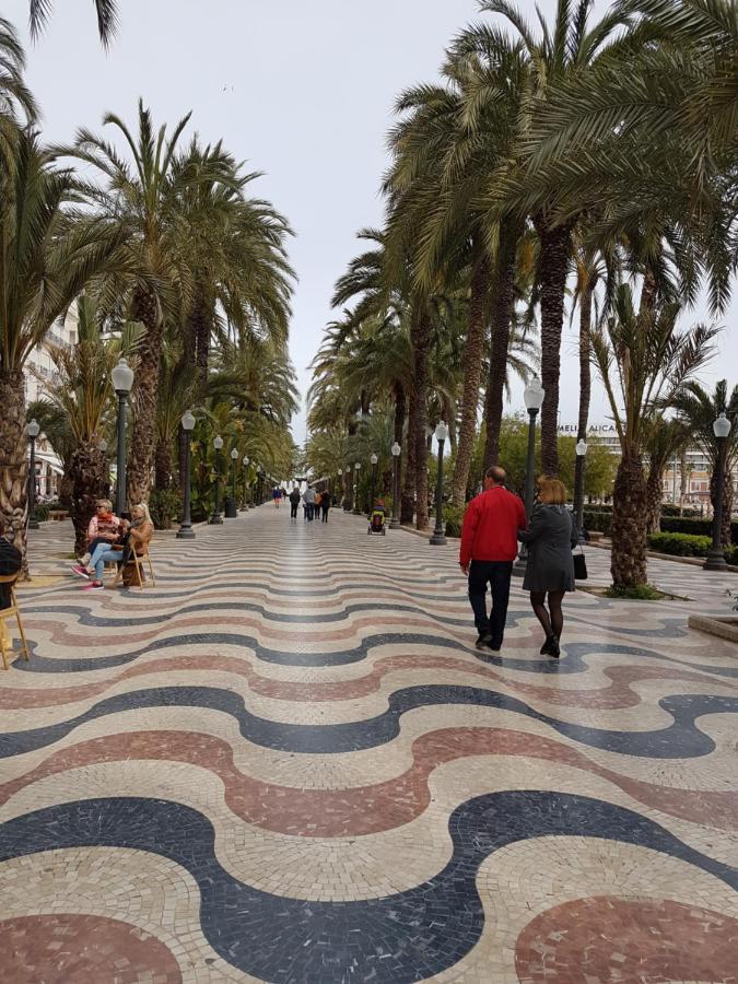 Centric Rooms Mercado Alicante Eksteriør billede
